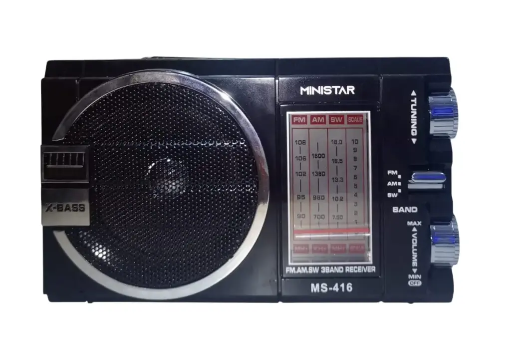 Radio de perilla MINISTAR modelo MS-416