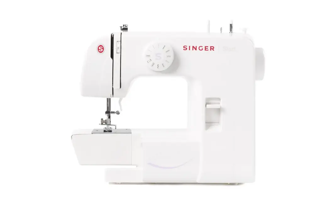 Máquina de coser SINGER modelo: 1306