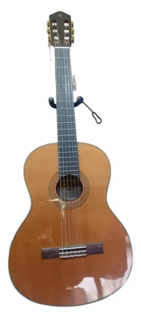 Guitarra Yamaha acústica YAMAHA CG142C tamaño estándar